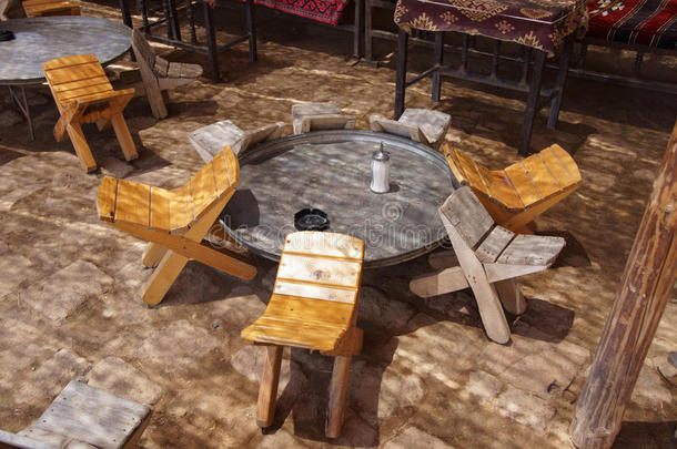 传统沙漠绿洲的<strong>桌椅</strong>