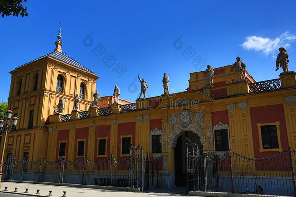 西班牙塞维利亚旧建筑圣泰尔莫宫