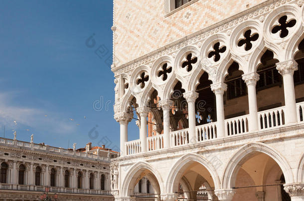 意大利威尼斯圣马可广场大理石装饰和立柱
