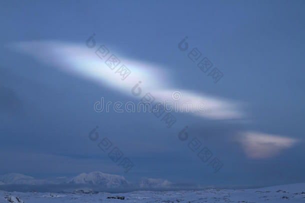 冬季傍晚<strong>南极半岛</strong>上空的珍珠云