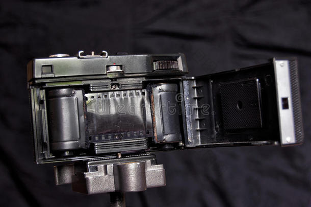 苏联制造的老式胶卷相机内部