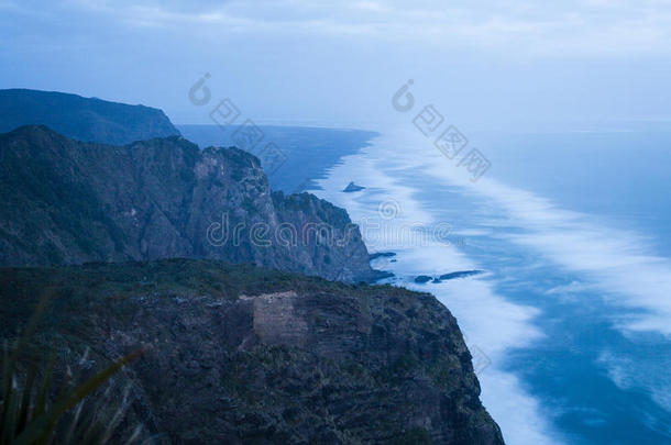 西海岸悬崖