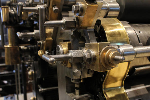 旧印刷机，机械齿轮