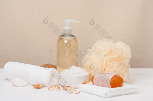 液体肥皂、芳香浴盐和其他洗漱用品