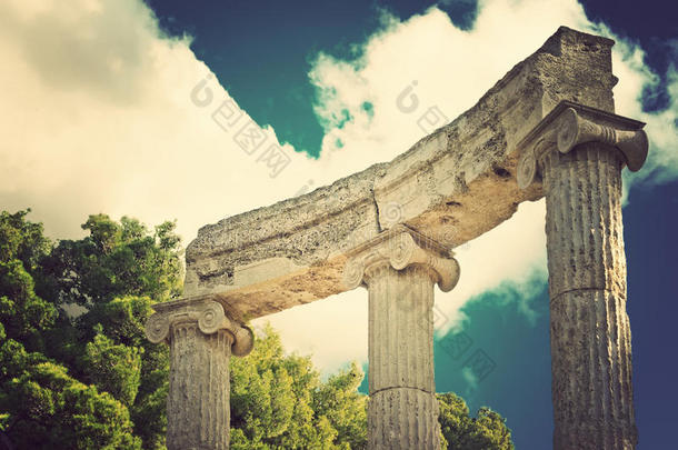 希腊奥林匹亚考古遗址。复古风格。
