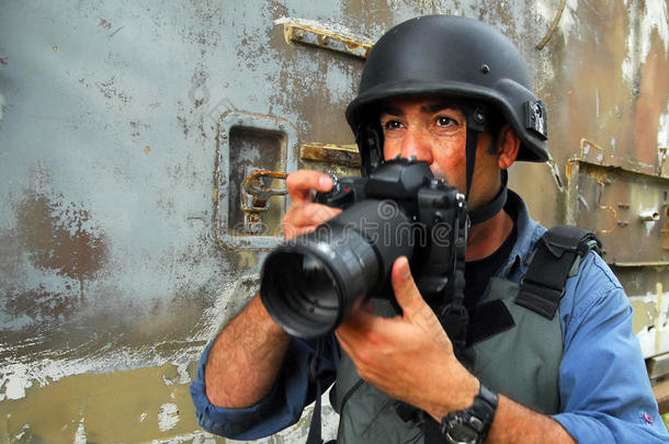 摄影记者记录战争和冲突