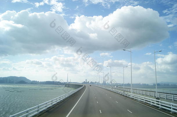 中国深圳湾大桥