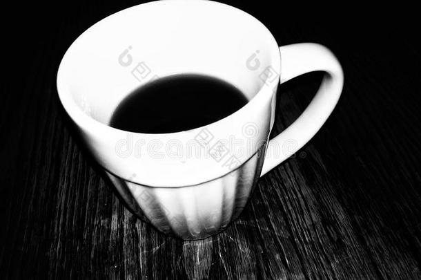 黑色咖啡<strong>每天</strong>的生活早晨