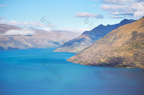 新西兰皇后镇瓦卡蒂普湖