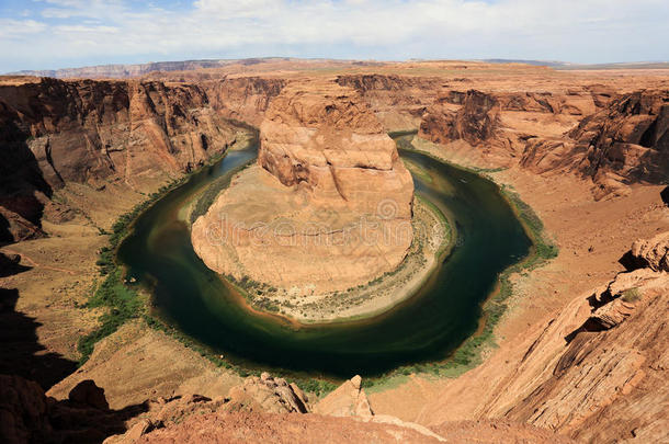 科罗拉多河在亚利桑那州形成<strong>马</strong>蹄形弯道