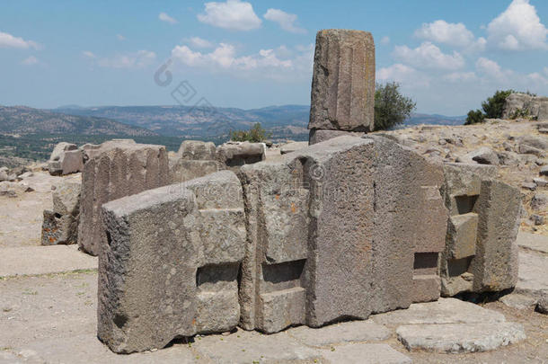 阿索斯的雅典娜神庙废墟，卡纳卡莱。