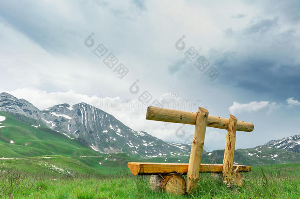 山里的长凳
