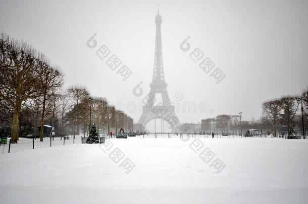 巴黎暴风雪