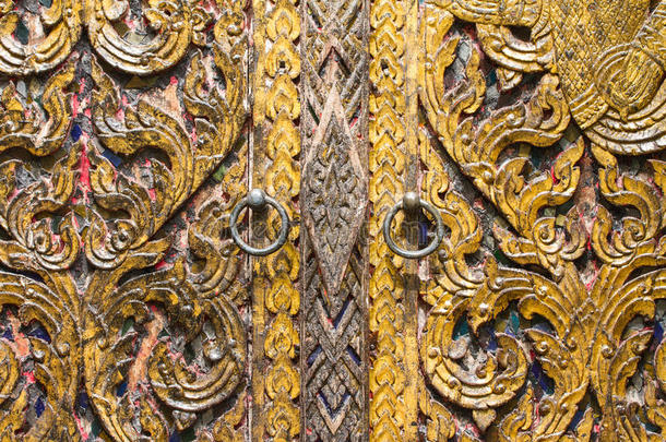 泰式黄铜门环木门