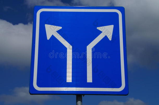 荷兰双向交通标志-箭头