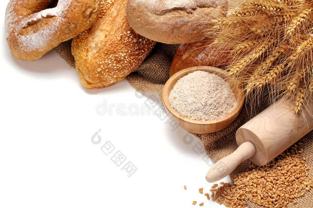 面包、面粉和小麦
