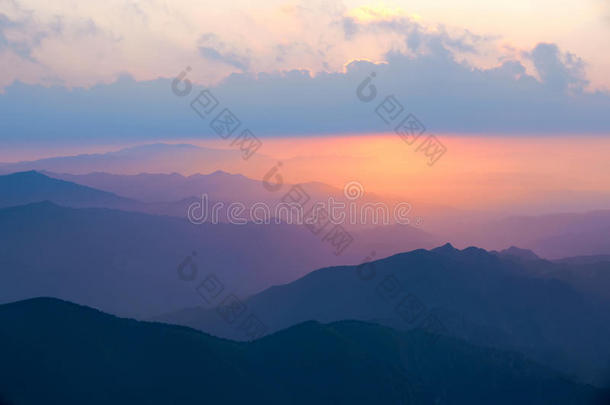 高山日出