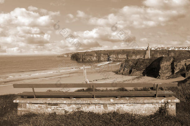 巴利布尼<strong>汪</strong>海滩和城堡的长凳景观