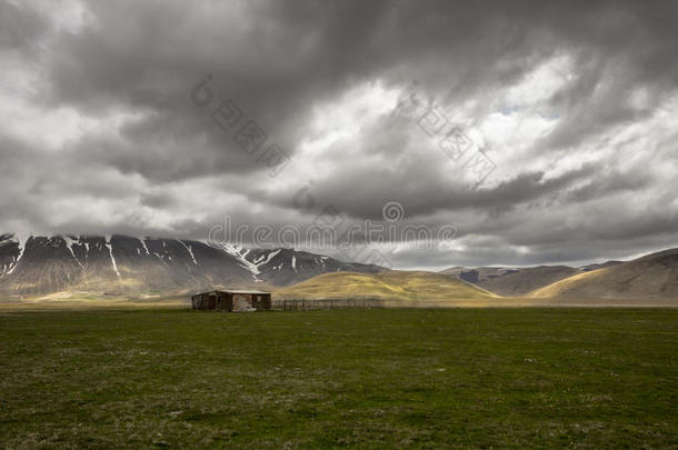 偏僻偏僻的小屋