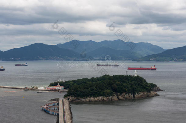 亚洲亚洲的美女船海岸