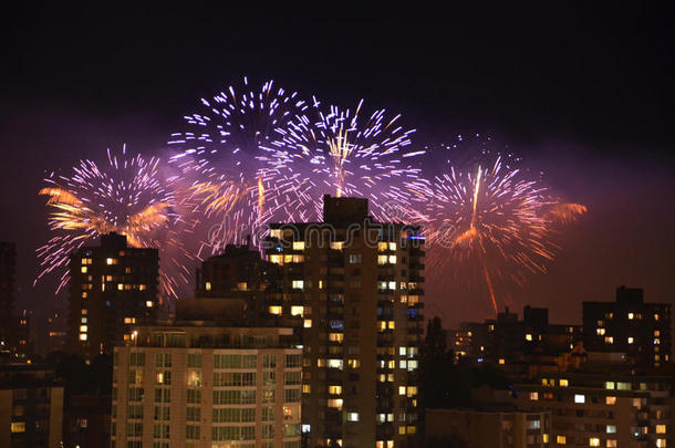 万古夫夜空烟花庆典