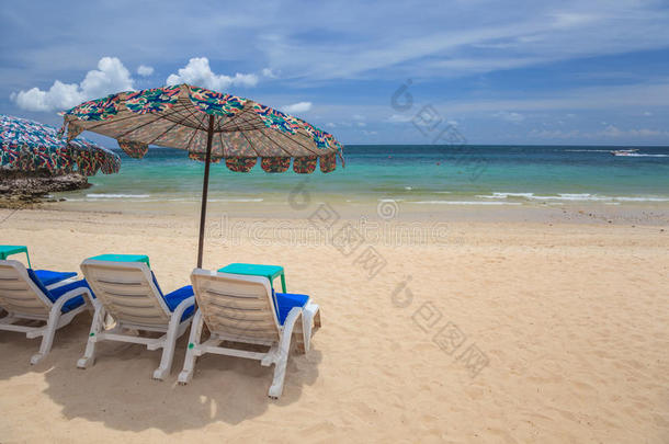 夏日沙滩椅