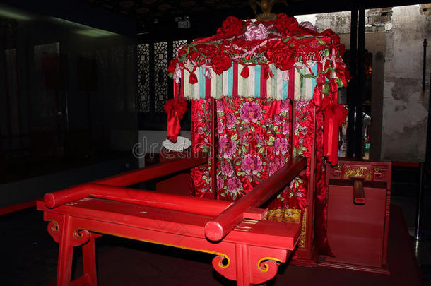 有轿子的中国婚姻