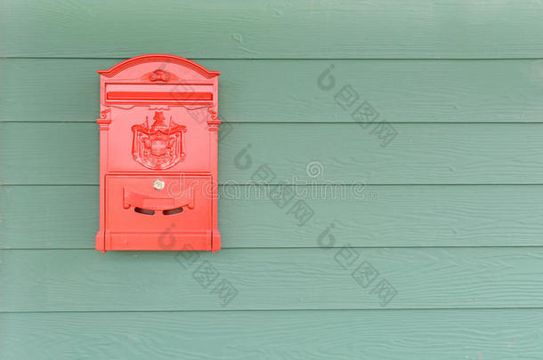 红木信箱