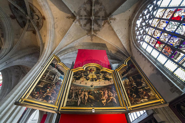 比利时安弗斯圣母院大教堂内部装饰