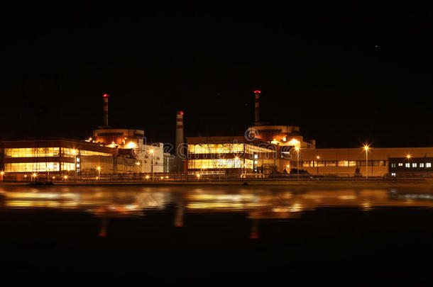 夜间核电站-捷克共和国特梅林