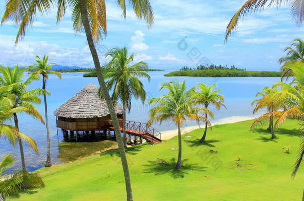 yandup island lodge cabins巴拿马的主视图。