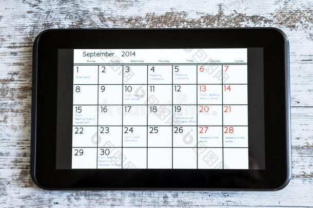 检查平板电脑日历中的每月活动