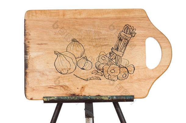 木制砧板上的蔬菜画放在金属架上