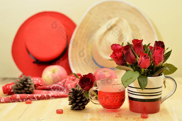 红色主题玫瑰复古灯苹果装饰创意