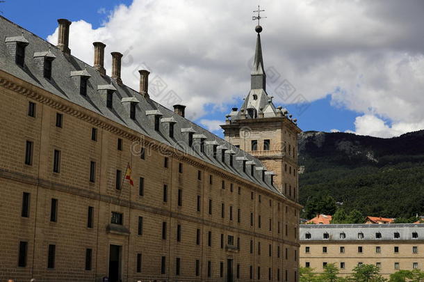 圣洛伦佐·德埃尔埃斯科里亚尔的皇室遗址是西班牙国王的历史居所