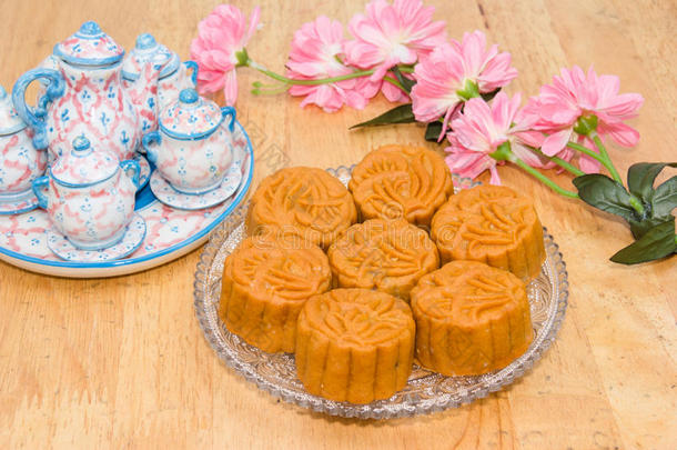 月饼还是中国中秋节的食物