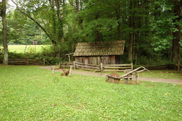 拓荒时期的小木屋