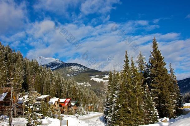 加拿大全景山滑雪场