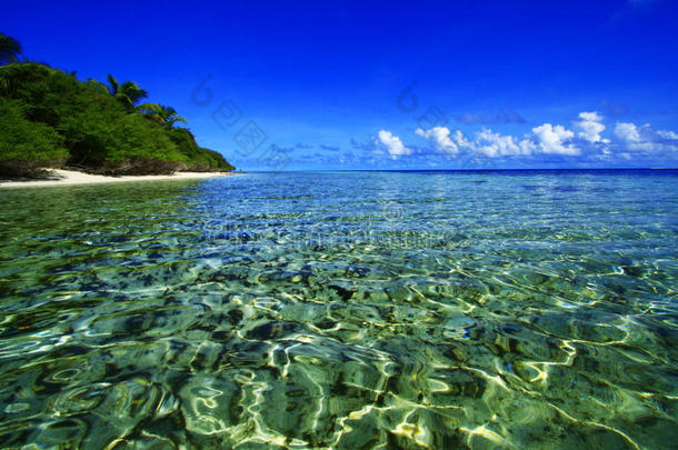 清澈的马尔代夫海