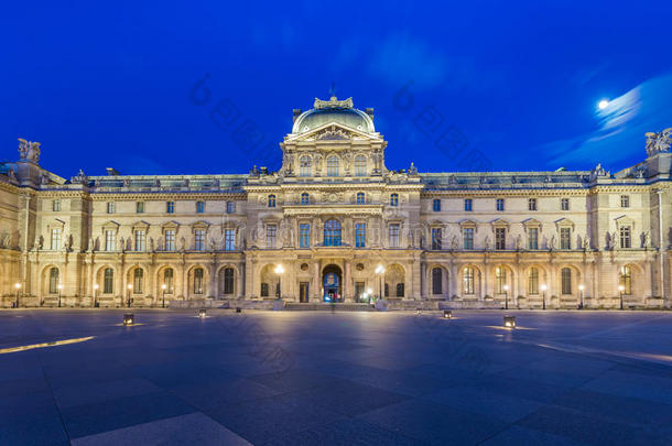 法国巴黎卢浮宫博物馆