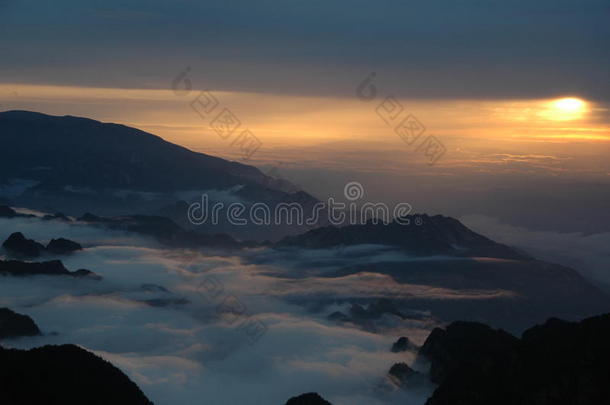 中国秦山夕阳