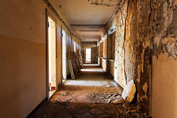 废弃的旧房间和楼道