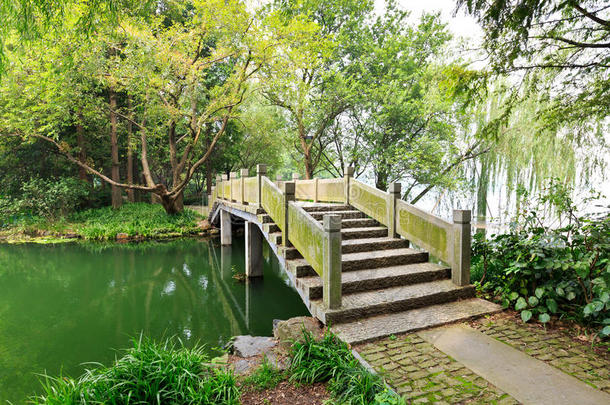 杭州西湖石拱桥