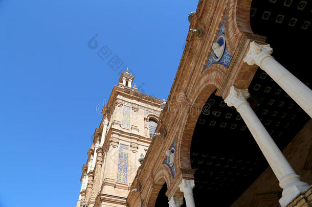 著名的西班牙广场-西班牙塞维利亚广场，安达卢西亚，西班牙。老地标