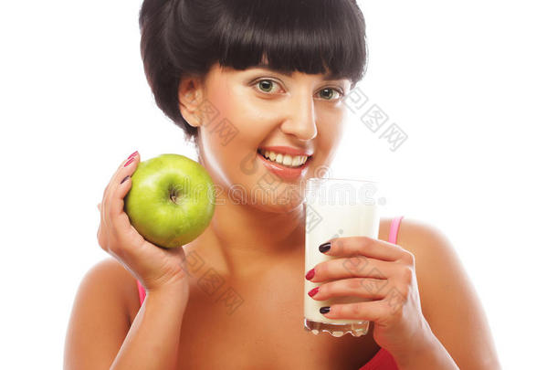 青苹果加牛奶的女人