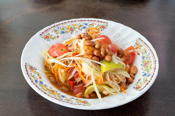 木瓜沙拉，泰国人称之为最著名的泰国沙拉