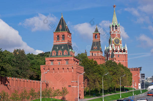 莫斯科<strong>克里姆林</strong>宫的城墙和塔楼