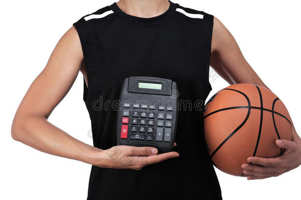 <strong>篮球</strong>运动员拿着计算器