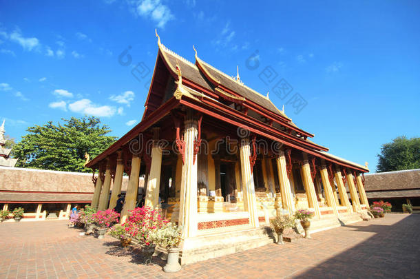 瓦思萨基，西萨基特寺