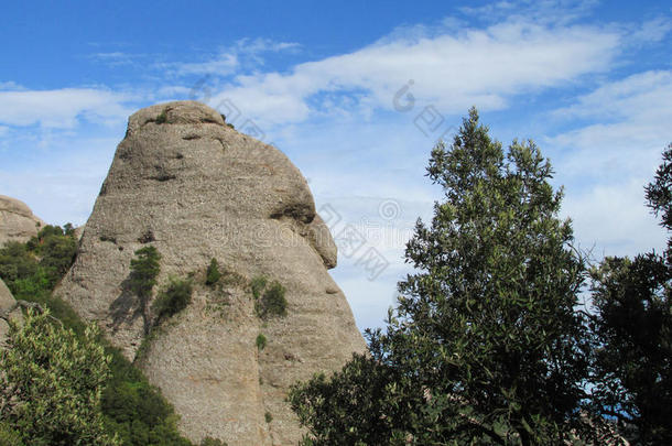 西班牙蒙特塞拉特美丽的形状奇特的山岩